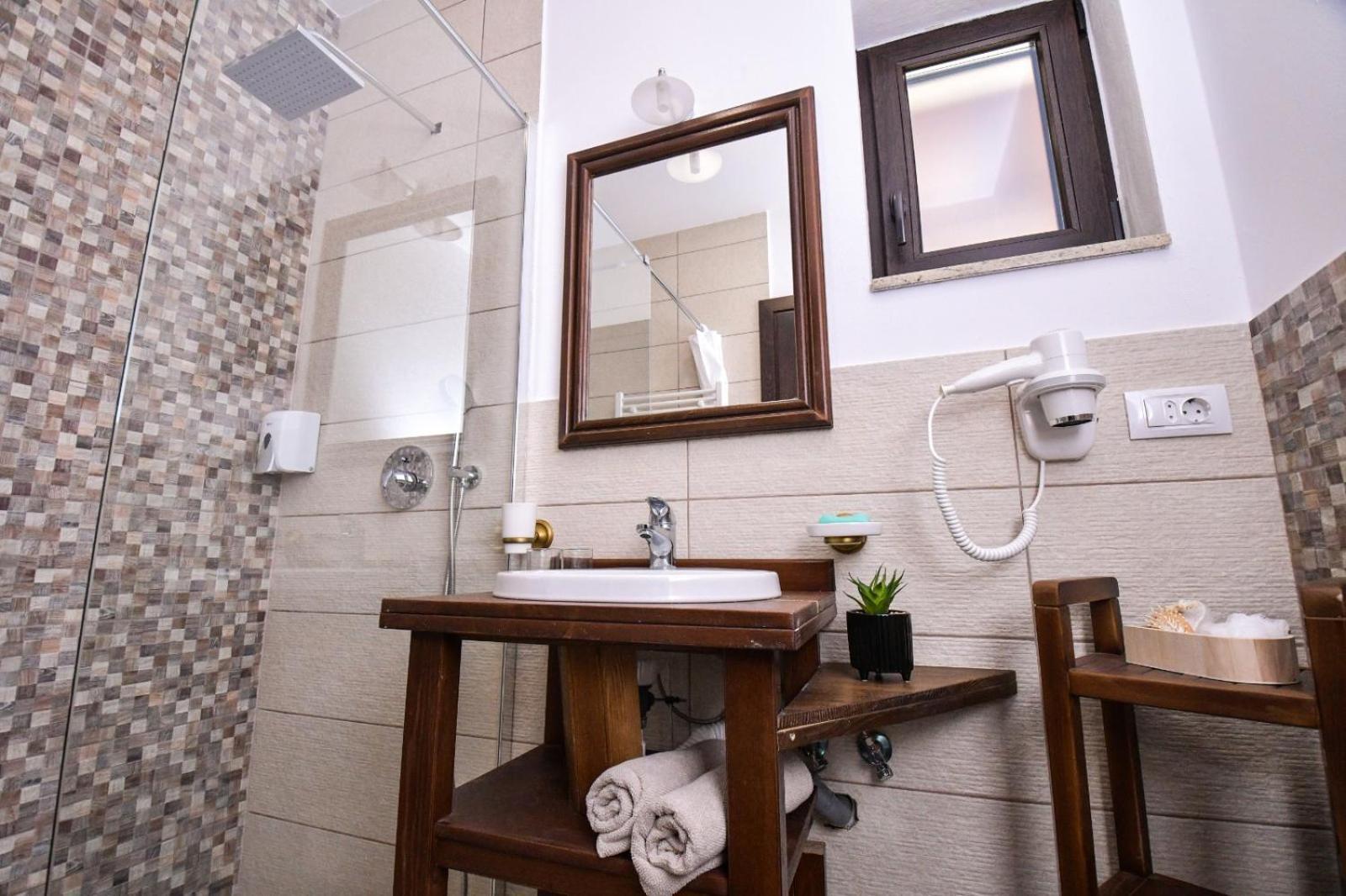 Hotel Yara Vişeu de Sus Dış mekan fotoğraf